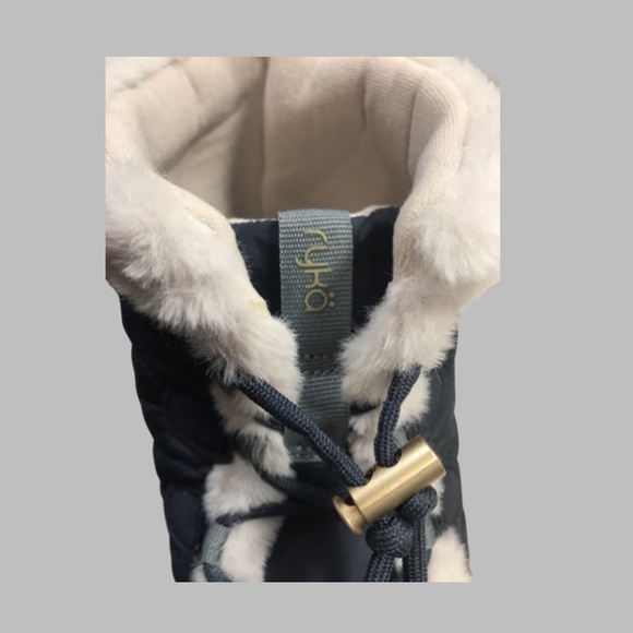 Women’s Ryka navy water repellent snow ankle boots, Size 8.5M - Picture 7 of 11